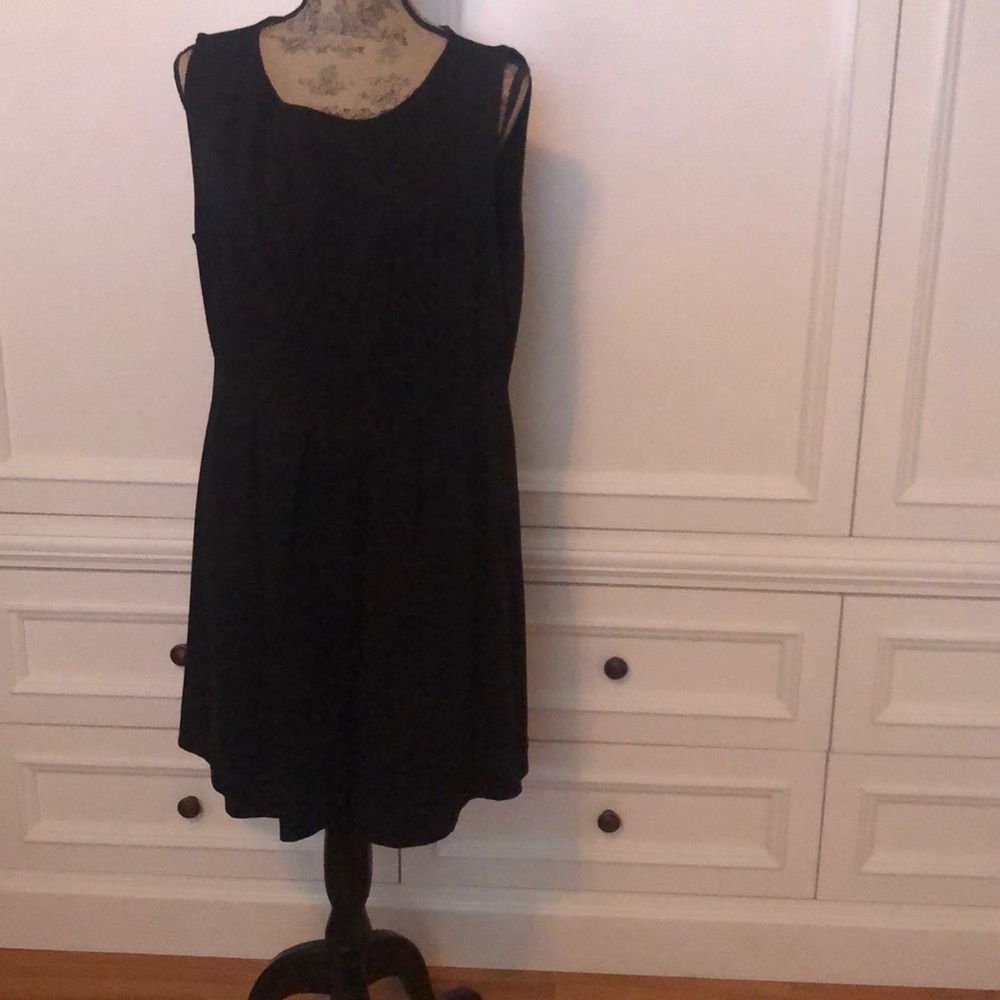 Monteau black dress